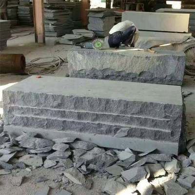 花崗巖青石廠家專業(yè)加工 火燒面、荔枝面、冰裂紋碎拼與干掛地鋪應(yīng)用